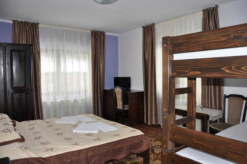 Perla Padurii Hotel Valea Mare  Ngoại thất bức ảnh
